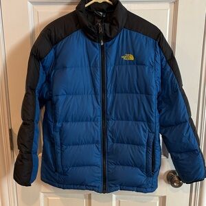 The North Face Kids Puffer Jacket in Blue and Black XL 18/20